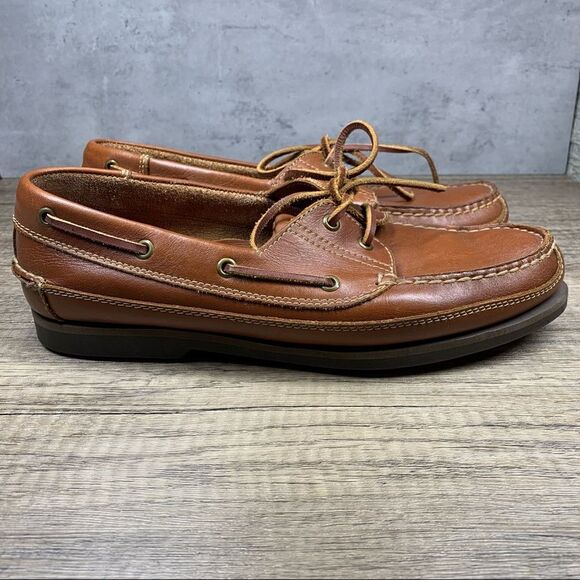BASS MEN'S 2-EYE BOAT SHOES SIZE: 9.5~COLOR: TAN - Picture 2 of 8